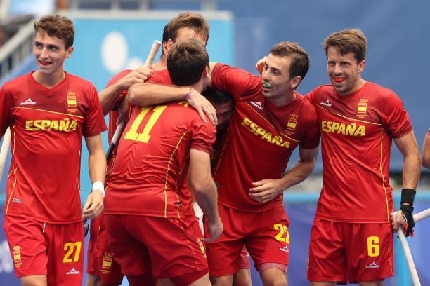 Team Spain celebrates the tying goal during the Men's Preliminary Pool A match between Australia and Spain on day seven of the Tokyo 2020 Olympic...
