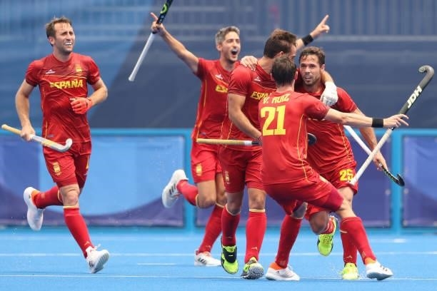 Pau Quemada Cadafalch of Team Spain celebrates scoring the tying goal with Vicenc Ruiz Torruella during the Men's Preliminary Pool A match between...