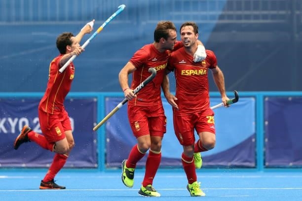 Pau Quemada Cadafalch of Team Spain celebrates scoring the tying goal with Alejandro Alonso during the Men's Preliminary Pool A match between...