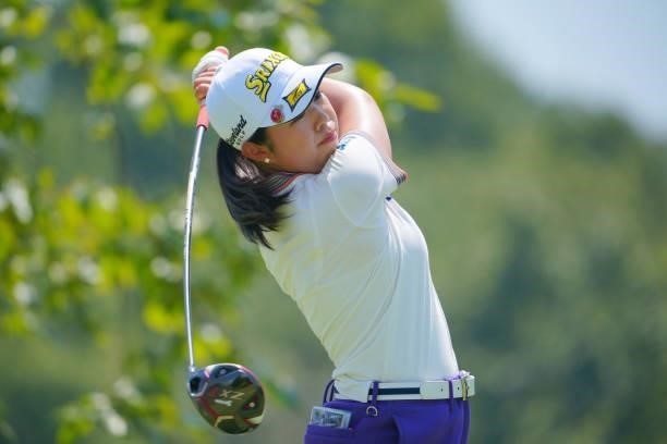 Miyuu Yamashita of Japan hits her tee shot on the 4th hole during the second round of Rakuten Super Ladies at Tokyu Grand Oak Golf Club on July 30,...