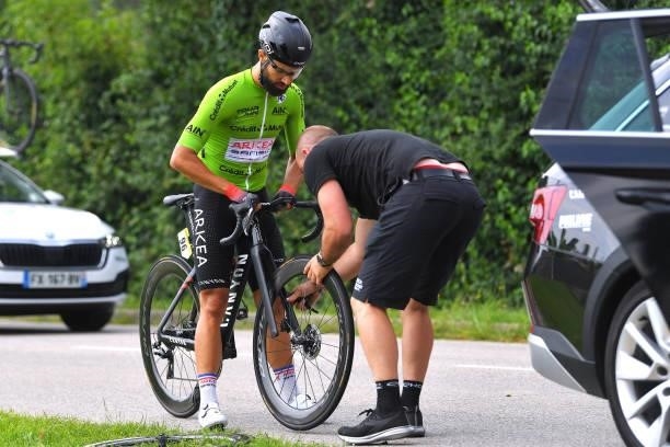 Nacer Bouhanni of France and Team Arkéa - Samsic Green Points Jersey assisted by a Mechanic during the 33rd Tour de l'Ain 2021, Stage 2 a 136km stage...