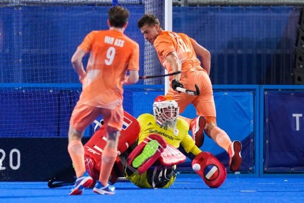 Goalkeeper Pirmin Blaak of the Netherlands saves the ball while competing on Men's Pool B during the Tokyo 2020 Olympic Games at the Oi Hockey...