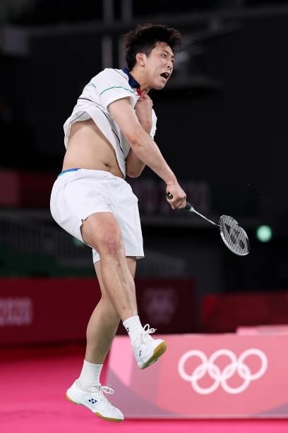 Heo Kwanghee of Team South Korea competes against Kevin Cordon of Team Guatemala during a Men's Singles Quarterfinal match on day eight of the Tokyo...