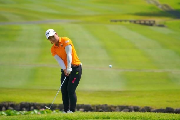 Mao Saigo of Japan chips onto the 13th green during the final round of Rakuten Super Ladies at Tokyu Grand Oak Golf Club on July 31, 2021 in Kato,...