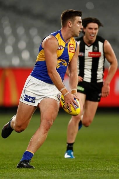 Elliot Yeo of the Eagles runs with the ball during the round 20 AFL match between Collingwood Magpies and West Coast Eagles at Melbourne Cricket...