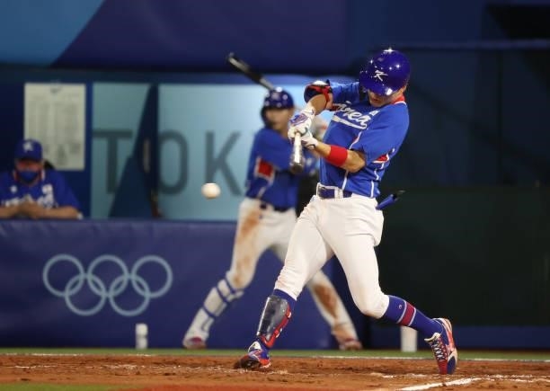 Hae Min Park of Team South Korea bats in the eighth inning during the baseball opening round Group B game between Team South Korea and Team United...