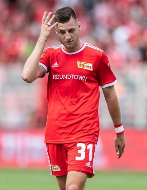 Robin Knoche of 1.FC Union Berlin looks dejected during the pre-season friendly match between 1. FC Union Berlin and Athletic Bilbao at Stadion An...