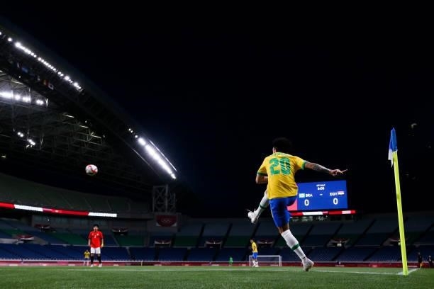 Claudinho of Brazil corner kick in the Men's Quarterfinal match between Brazil and Egypt during the Tokyo 2020 Olympic Games at Saitama Stadium on...