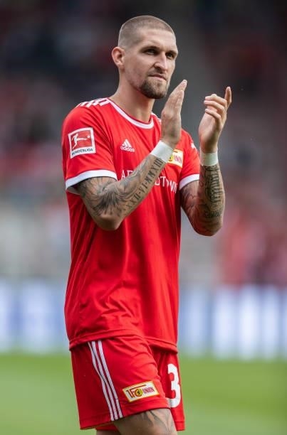 Robert Andrich of 1.FC Union Berlin celebrates with his fans after winning the pre-season friendly match between 1. FC Union Berlin and Athletic...