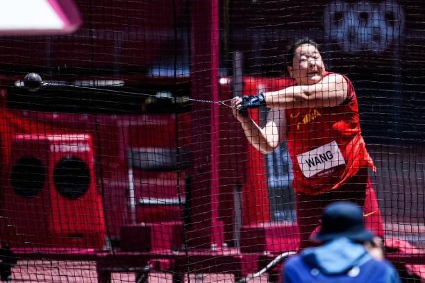 Wang Zheng of China competes in the Women's Hammer Throw Qualification on day nine of the Tokyo 2020 Olympic Games at Olympic Stadium on August 1,...