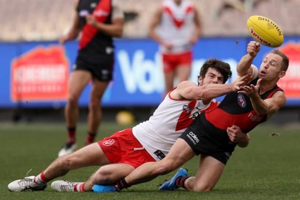 Devon Smith of the Bombers in action during the round 20 AFL match between Essendon Bombers and Sydney Swans at Melbourne Cricket Ground on August...