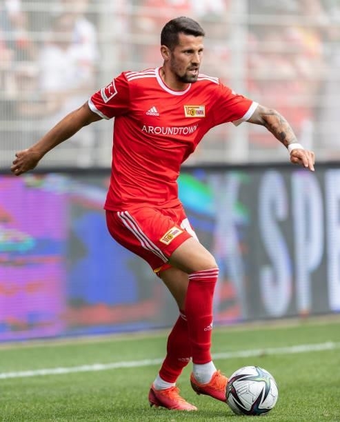 Pawel Wszolek of 1.FC Union Berlin runs with the ball during the pre-season friendly match between 1. FC Union Berlin and Athletic Bilbao at Stadion...