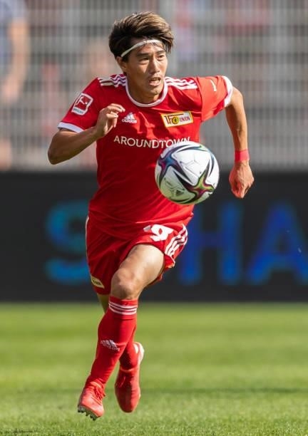Keita Endo of 1.FC Union Berlin runs with the ball during the pre-season friendly match between 1. FC Union Berlin and Athletic Bilbao at Stadion An...