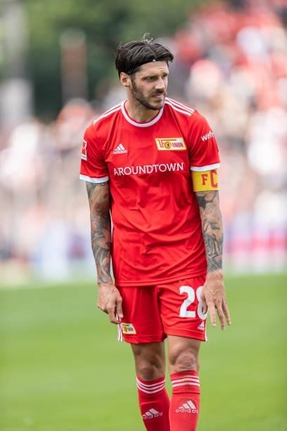 Christopher Trimmel of 1.FC Union Berlin looks on during the pre-season friendly match between 1. FC Union Berlin and Athletic Bilbao at Stadion An...