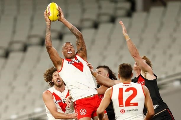 Lance Franklin of the Swans marks the ball during the round 20 AFL match between Essendon Bombers and Sydney Swans at Melbourne Cricket Ground on...