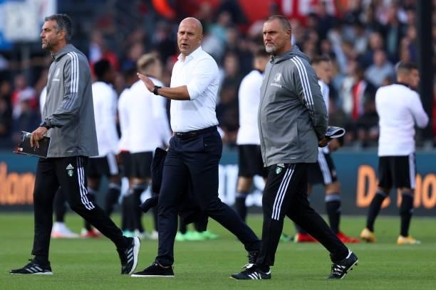 Headcoach Arne Slot of Feyenoord, assistent coach John de Wolf of Feyenoord during the UEFA Europa Conference League second Qualifying Round: Second...