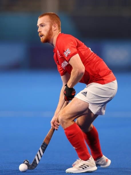 Jack Waller of Team Great Britain holds the ball during the Men's Quarterfinal match between India and Great Britain on day nine of the Tokyo 2020...