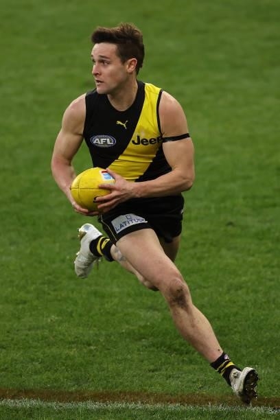 Jayden Short of the Tigers in action during the round 20 AFL match between Fremantle Dockers and Richmond Tigers at Optus Stadium on August 01, 2021...