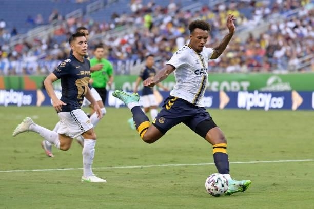 Jean-Philippe Gbamin of Everton during the Everton FC v UNAM Pumas pre-season friendly match on July 28, 2021 in Orlando, Florida, United States.