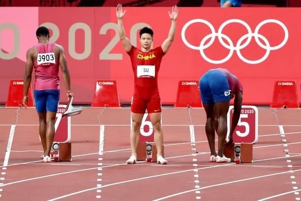 Su Bingtian of China prepares before the Men's 100m Final on day nine of the Tokyo 2020 Olympic Games at Olympic Stadium on August 1, 2021 in Tokyo,...
