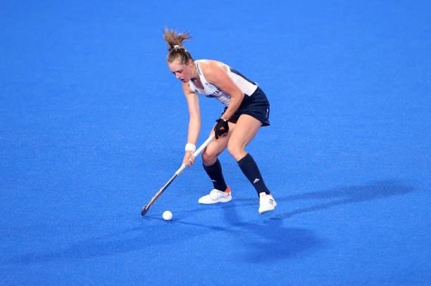 Giselle Ansley of Team Great Britain controls the ball during the Women's Quarterfinal match between Spain and Great Britain on day ten of the Tokyo...