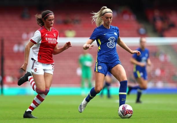 Kelci Bowers of Chelsea and Alex Hennessy of Arsenal in action during the Pre Season Friendly between Arsenal and Chelsea at Emirates Stadium on...