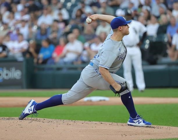 Starting pitcher Kris Bubic of the Kansas City Royals delivers the ball against the Chicago White Sox at Guaranteed Rate Field on August 03, 2021 in...