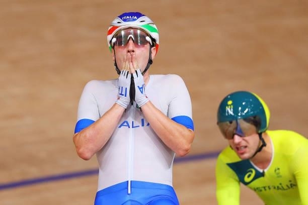 Elia Viviani of Team Italy reacts to winning a bronze medal during the Men's Omnium points race, 4 round of 4 of the track cycling on day thirteen of...