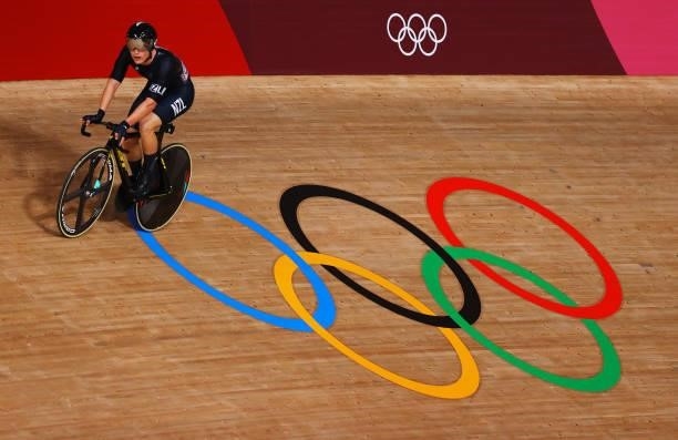Campbell Stewart of Team New Zealand competes during the Men's Omnium points race, 4 round of 4 of the track cycling on day thirteen of the Tokyo...