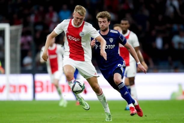 Perr Schuurs of Ajax and Patrick Bamford of Leeds United during the Pre-season Friendly match between Ajax and Leeds United at the Johan Cruijff...