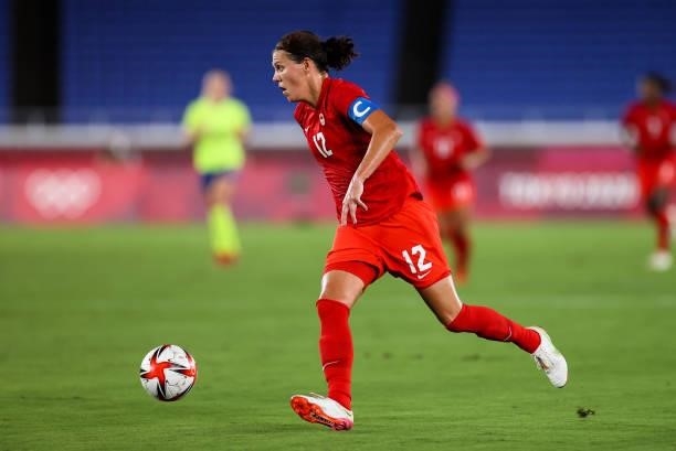 Christine Sinclair of Canada controls the ball during the Olympic women's football gold medal match between Sweden and Canada at International...