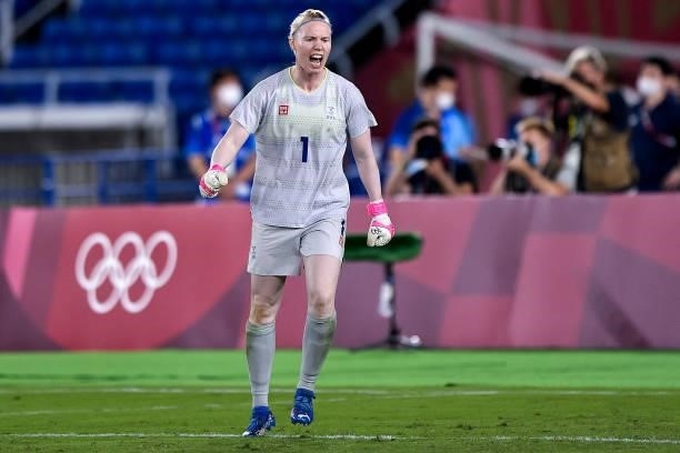 Hedvig Lindahl of Sweden celebrates during the Tokyo 2020 Olympic Womens Football Tournament Gold Medal match between Sweden and Canada at...