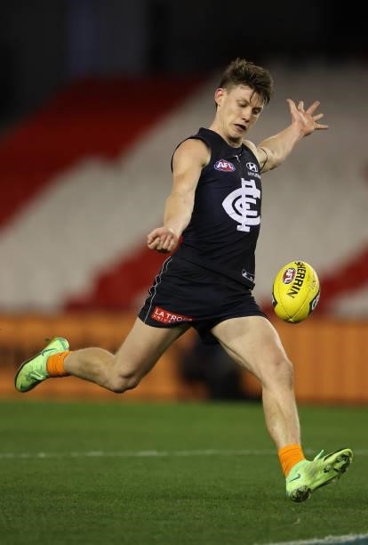 Sam Walsh of the Blues kicks the ball during the round 21 AFL match between Carlton Blues and Gold Coast Suns at Marvel Stadium on August 07, 2021 in...