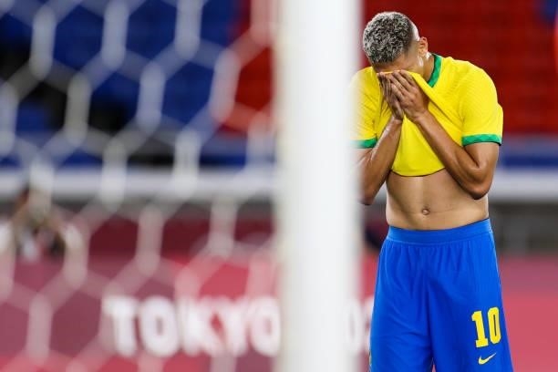 Richarlison of Brazil miss a chance during the Men's Gold Medal Match between Brazil and Spain on day fifteen of the Tokyo 2020 Olympic Games at...