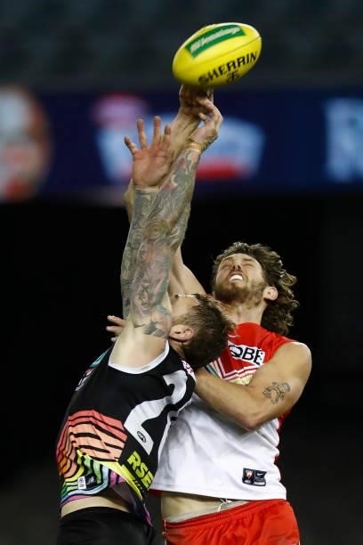 Tom Hickey of the Swans spoils Tim Membrey of the Saints during the round 21 AFL match between St Kilda Saints and Sydney Swans at Marvel Stadium on...