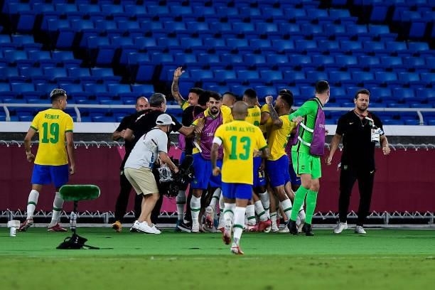 Malcom of Brazil celebrates with his team mates after scoring his sides second goal during the Tokyo 2020 Olympic Mens Football Tournament Gold Medal...