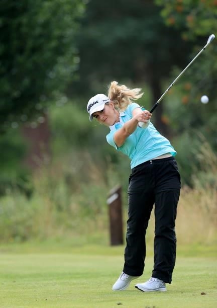 Lauren Taylor of England plays her tee shot on the fourth hole during the Rose Ladies Series at Scotscraig Golf Club on August 07, 2021 in Tayport,...