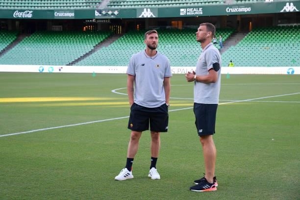 Bryan Cristante and Edin Dzeko before the Unbeatables Cup at Estadio Benito Villamarin on August 07, 2021 in Seville, Spain.