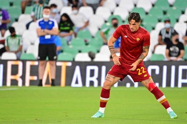 Nicolò Zaniolo of AS Roma warms up before the Unbeatables Cup at Estadio Benito Villamarin on August 07, 2021 in Seville, Spain.