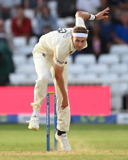 Stuart Broad of England bowls during the fourth day of the 1st LV= Test match between England and India at Trent Bridge on August 07, 2021 in...