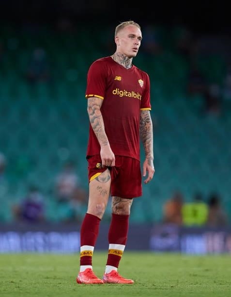 Rick Karsdorp of AS Roma looks on during a friendly match between Real Betis and AS Roma at Estadio Benito Villamarin on August 07, 2021 in Seville,...