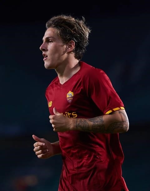 Nicolò Zaniolo of AS Roma looks on during a friendly match between Real Betis and AS Roma at Estadio Benito Villamarin on August 07, 2021 in Seville,...