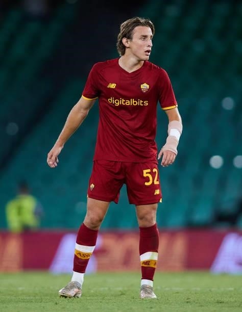 Edoardo Bove of AS Roma looks on during a friendly match between Real Betis and AS Roma at Estadio Benito Villamarin on August 07, 2021 in Seville,...