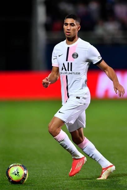 Achraf Hakimi of Paris Saint-Germain runs with the ball during the Ligue 1 football match between Troyes and Paris at Stade de l'Aube on August 07,...