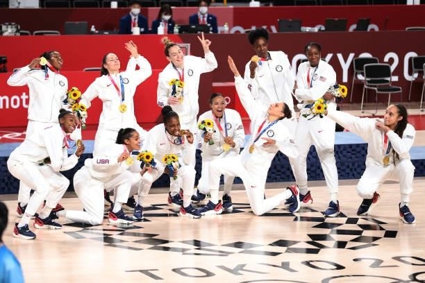Team United States celebrates with their medals after defeating Team Japan 90-75 during the women's gold medal match between Team United States and...