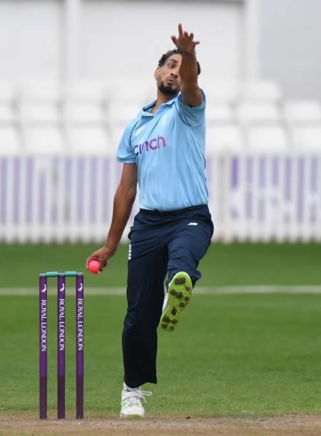 Mohammed Farooq of England bowls during the England Disability T20 match at New Road on August 08, 2021 in Worcester, England.