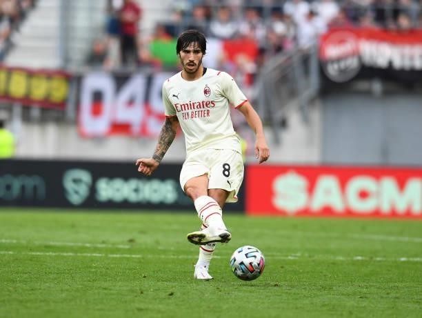 Sandro Tonali of AC Milan in action during the pre-season friendly match between Real Madrid and AC Milan at Worthersee Stadion on August 08, 2021 in...
