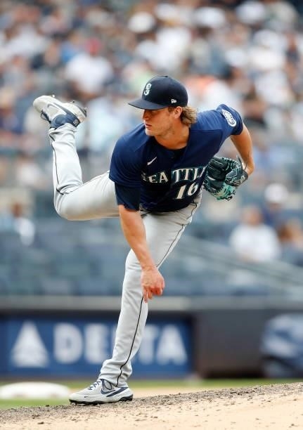 Drew Steckenrider of the Seattle Mariners in action against the New York Yankees at Yankee Stadium on August 08, 2021 in New York City. The Mariners...