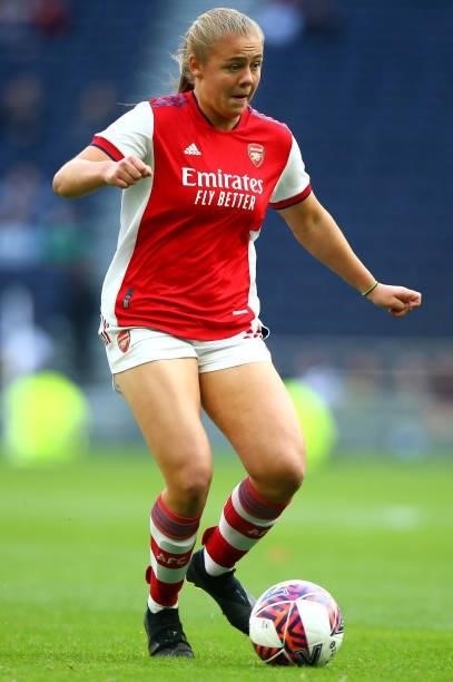 Freya Jupp of Arsenal controls the ball during The MIND Series match between Tottenham Hotspur and Arsenal at Tottenham Hotspur Stadium on August 08,...
