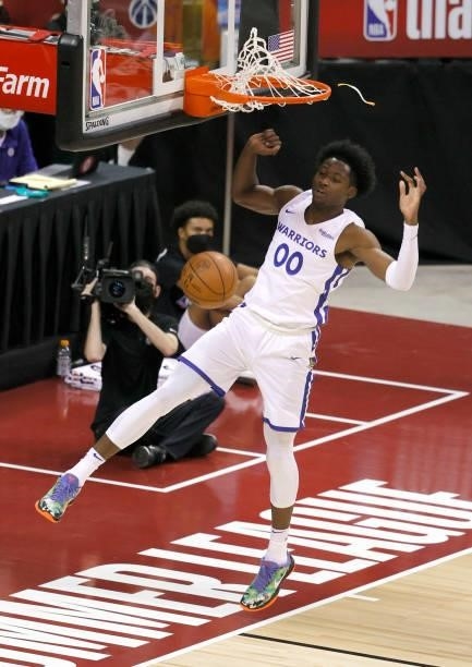 Jonathan Kuminga of the Golden State Warriors dunks against the Orlando Magic during the 2021 NBA Summer League at the Thomas & Mack Center on August...